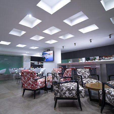 San Simon Hotel Pereira By Soratama 외부 사진 The lounge at the airport.